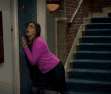 Spying Eavesdropping GIFs | Tenor