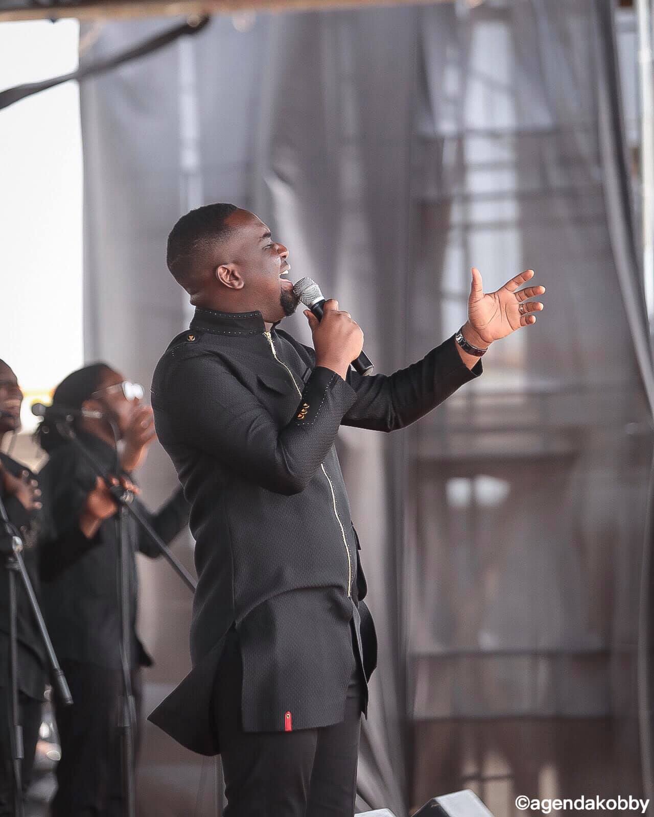#RawlingsGoesHome: 21 unforgettable moments at the funeral service of Flt Lt J.J Rawlings