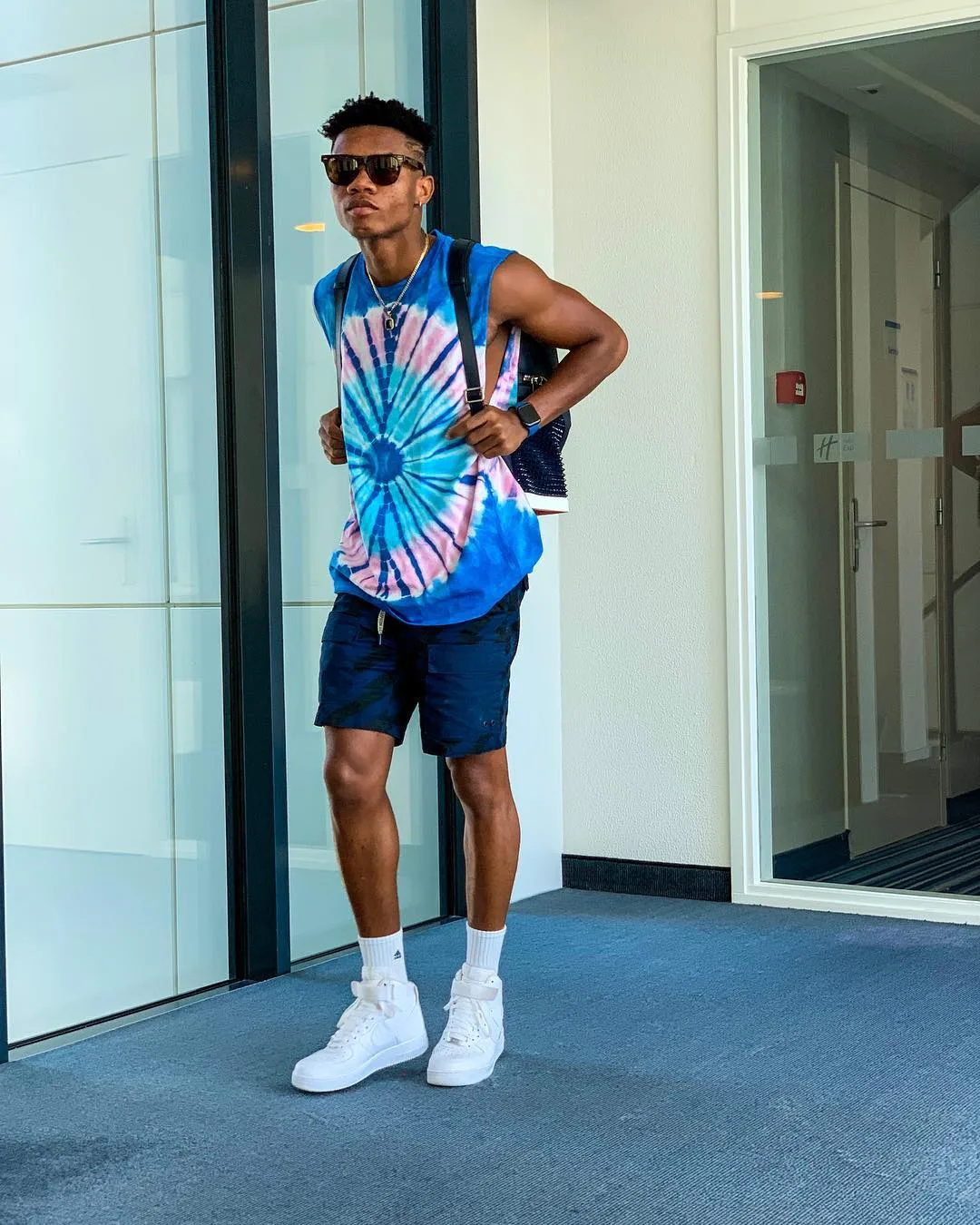 12 of the most stylish looks we saw on the gram this week