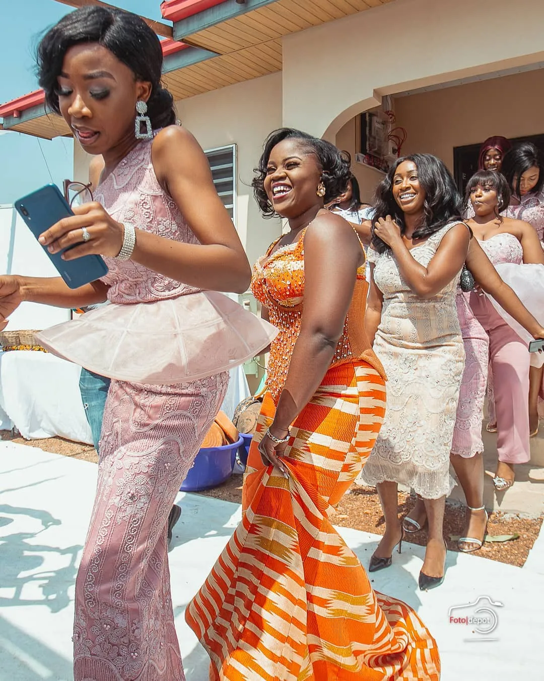 True Love wins!! Kaakie's official photos are so gorgeous we can't stop staring