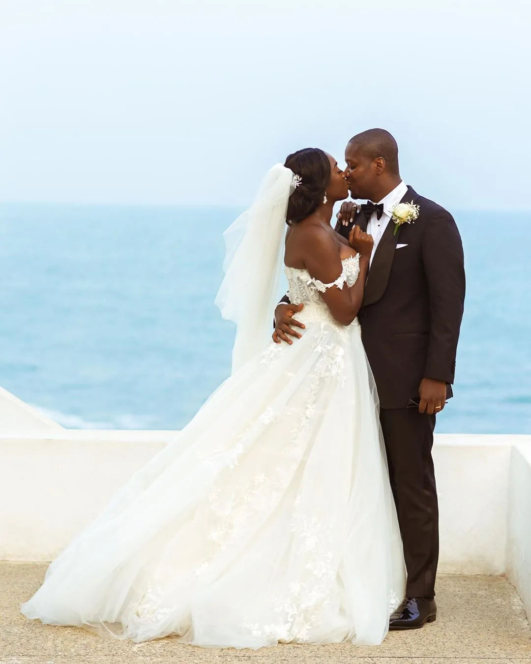 Brian and Aku Akuffo sealed their royal love at the Christianborg Castle and left us lovestruck