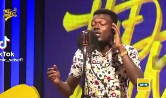 Camidoh performs