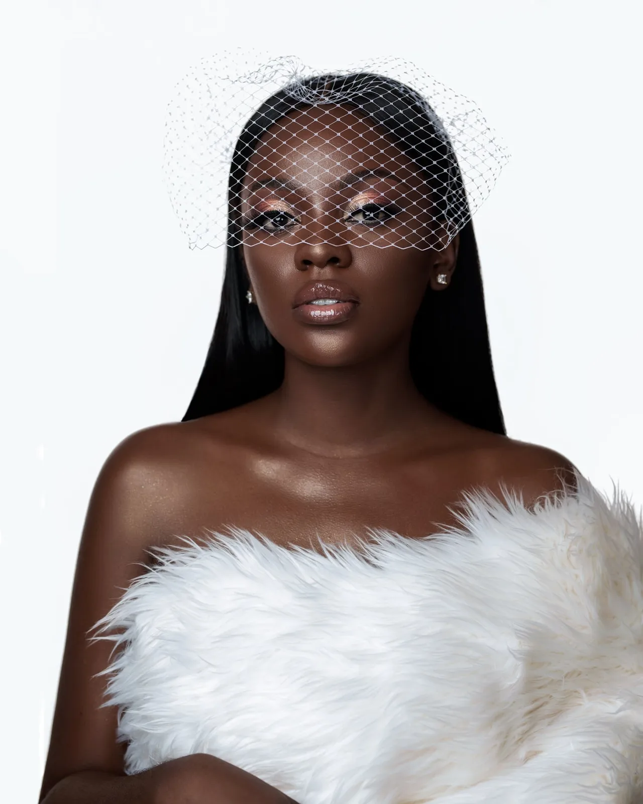 Trust us!!! The latest CVL beauty bridal series is definitely for every retro Bride