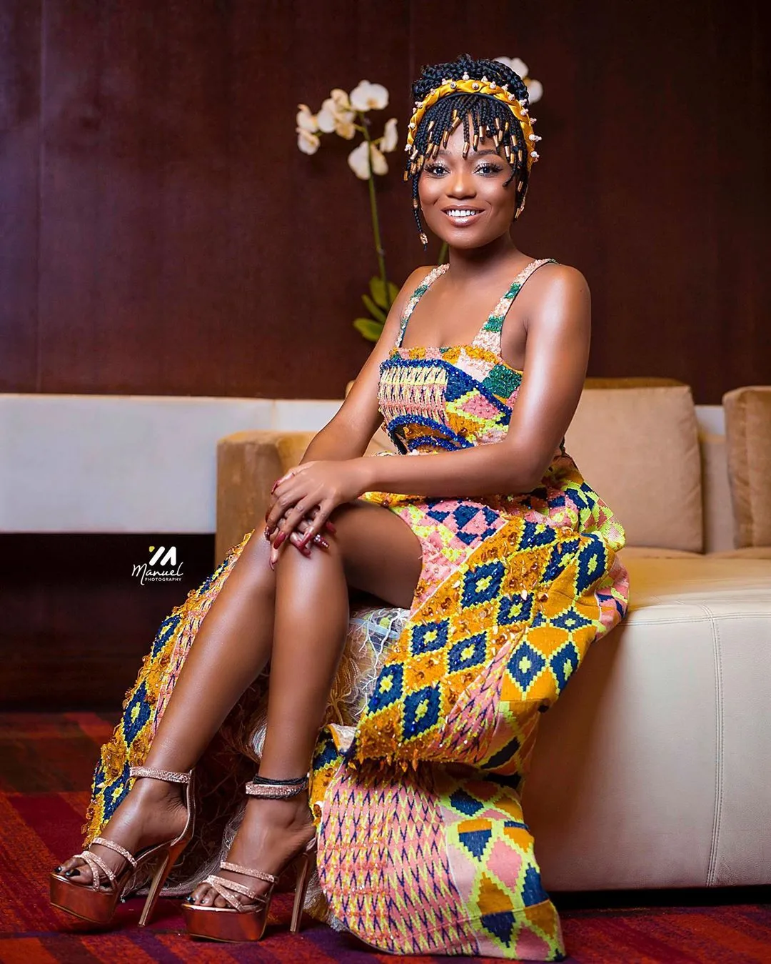 We are getting serious Yaa Asantewaa vibes from Efya in this Pitis number
