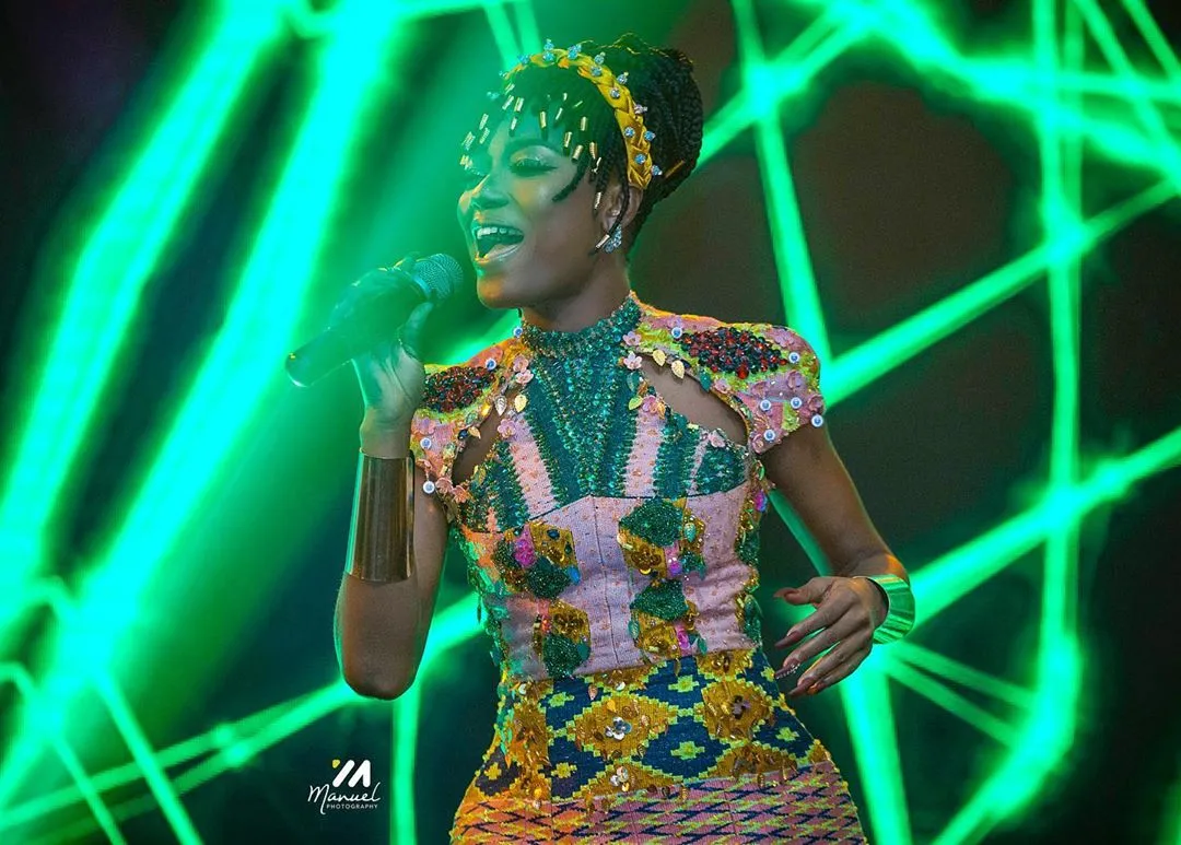 We are getting serious Yaa Asantewaa vibes from Efya in this Pitis number