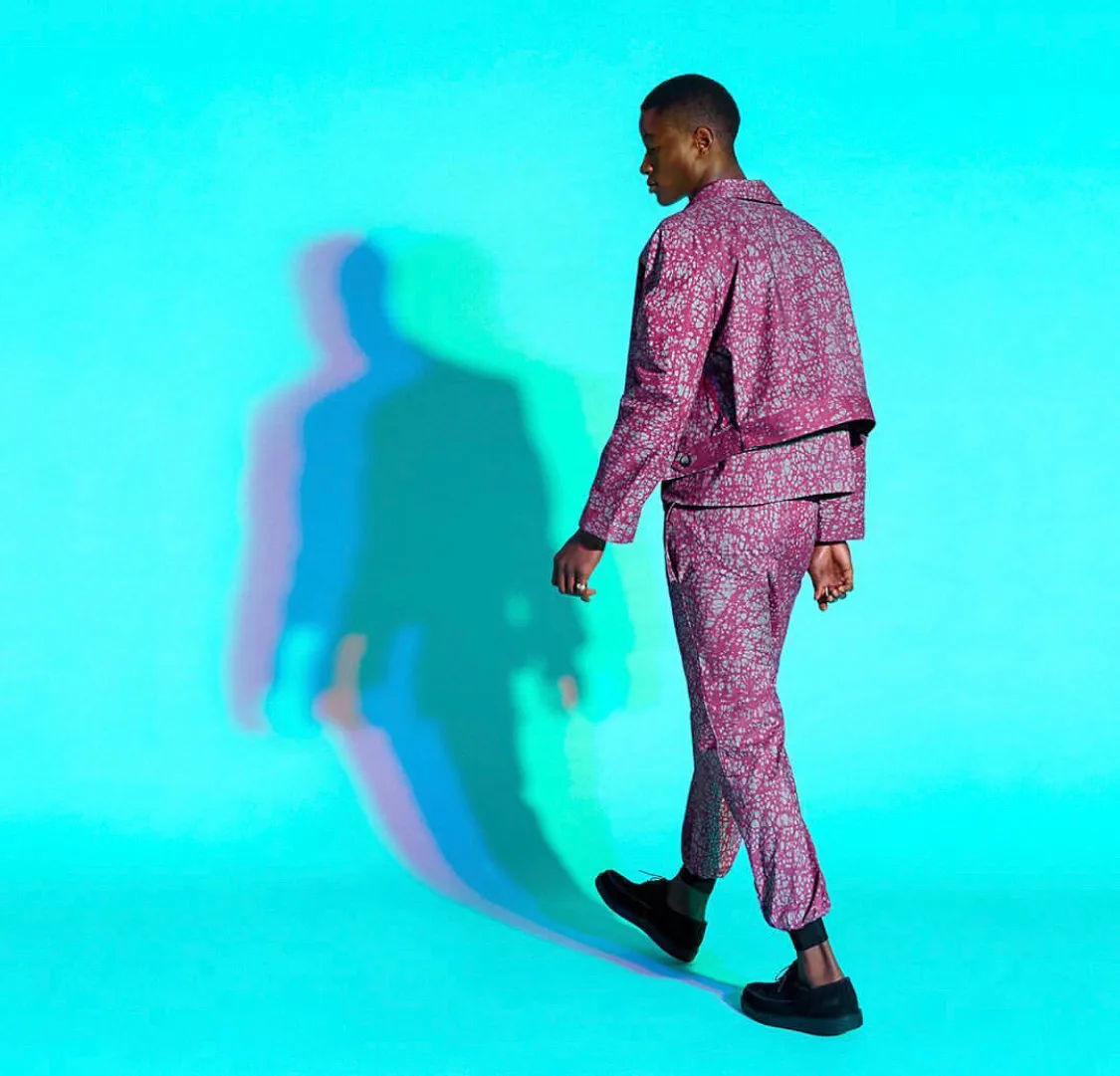 Vlisco’s Bubble Wax is back, pulsating with different colours and designs.