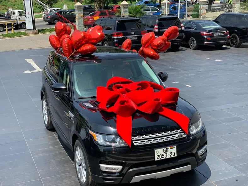 Video: Nana Aba Anamoah shuts down the internet with a Range Rover as a birthday gift