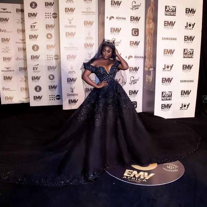 The Verdict is out!! Here are the best and worst dressed celebrities at the EMY Awards