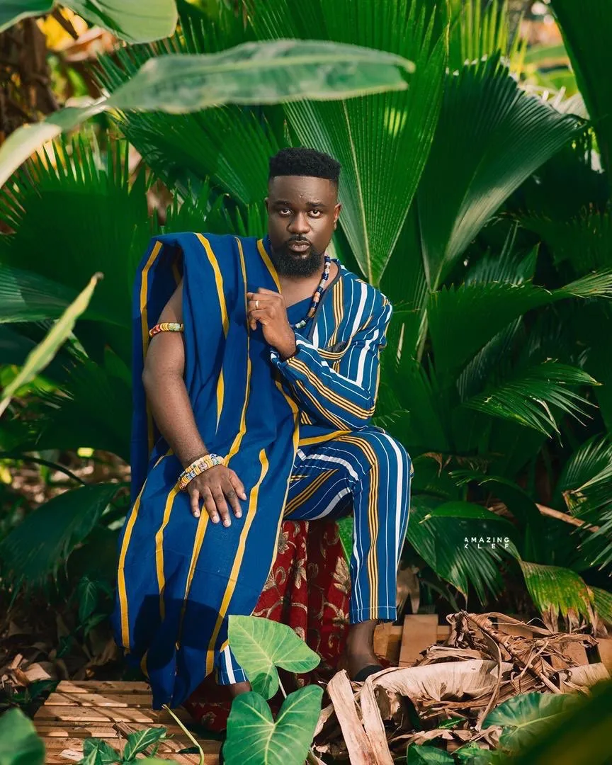 Sarkodie is tapping into his Ghanaian roots with these birthday photos
