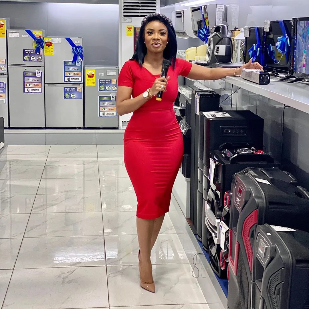 Looking for red dress inspirations?? Let Serwaa Amihere show you how
