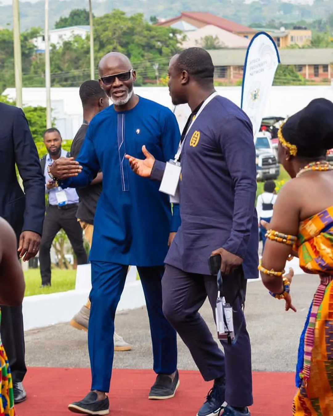Want to look Presidential? Here are 7 style ideas to copy from Bondaana, clothier to President Mahama