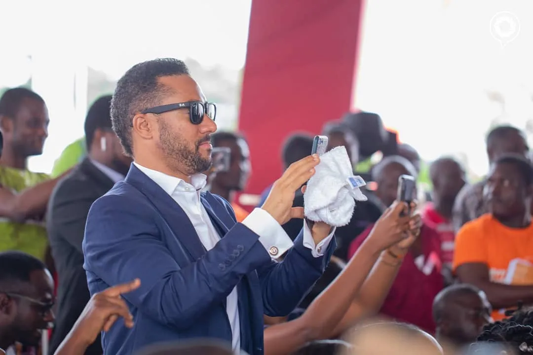 You’ve got to fall in love with these sweet moments from Adjetey Anang and Elom’s marriage renewal