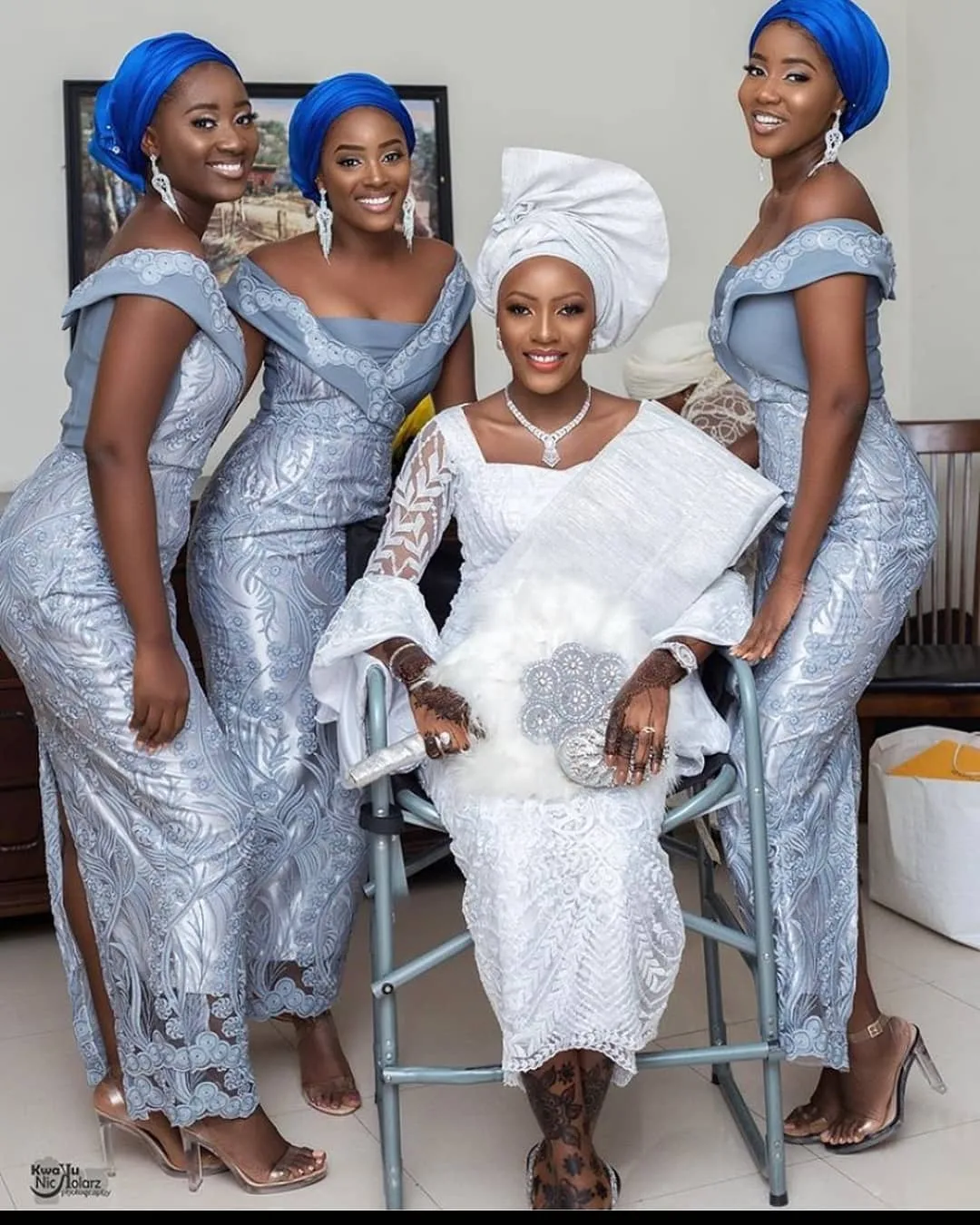 This is how modish these 20 folks showed up as wedding guests