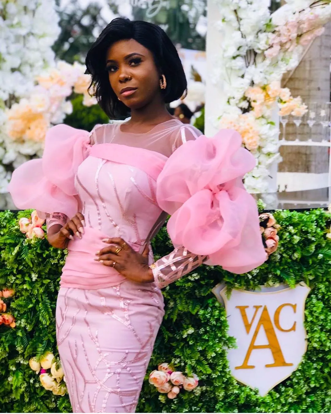 Glamour, Attitude and Graceful vibes is what we are feeling with this week's wedding guest style