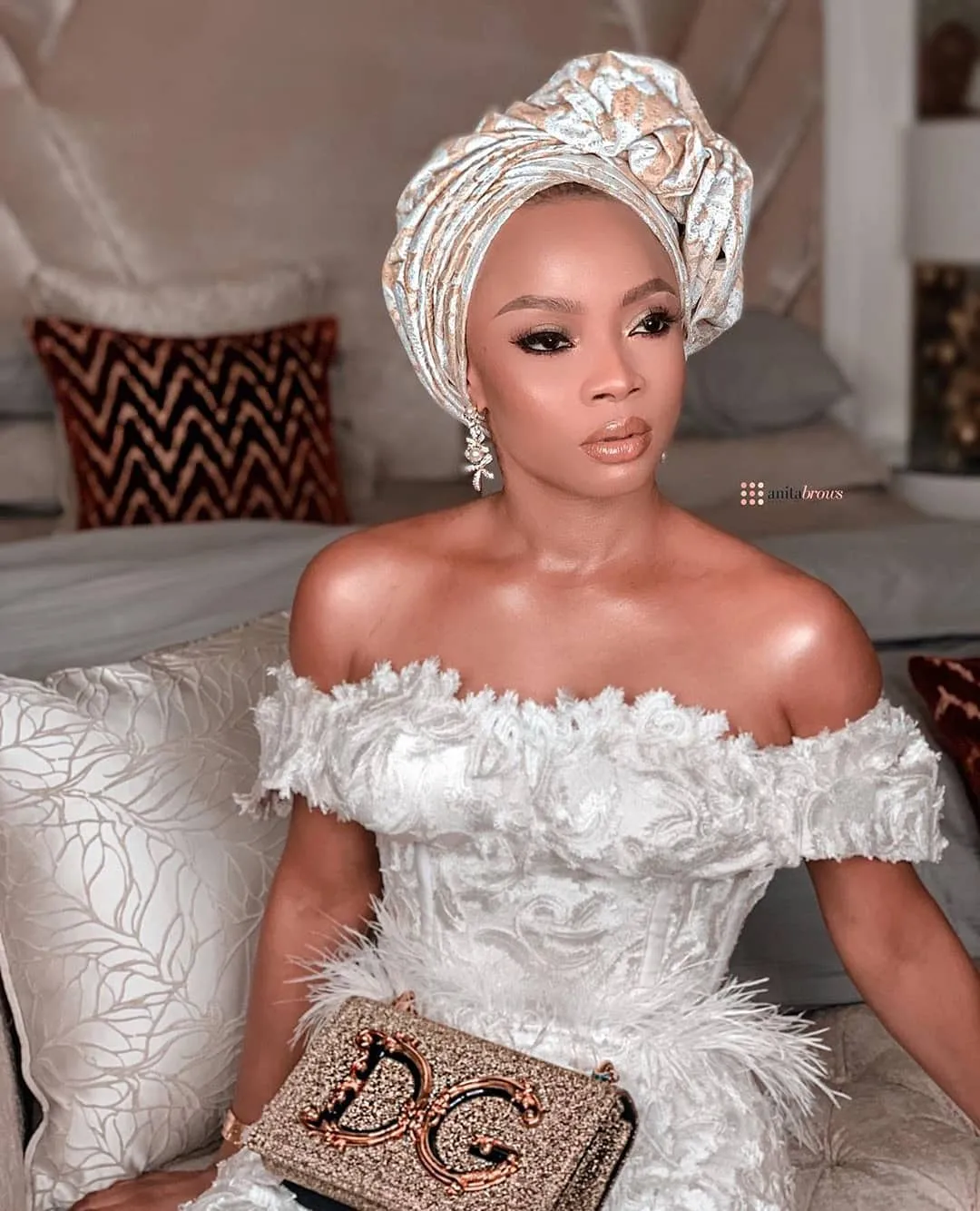 Glamour, Attitude and Graceful vibes is what we are feeling with this week's wedding guest style