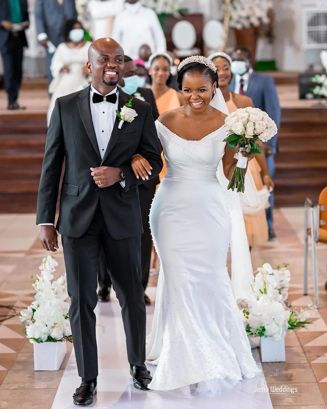 Feel the beauty of love in Nana and Michelle’s wedding