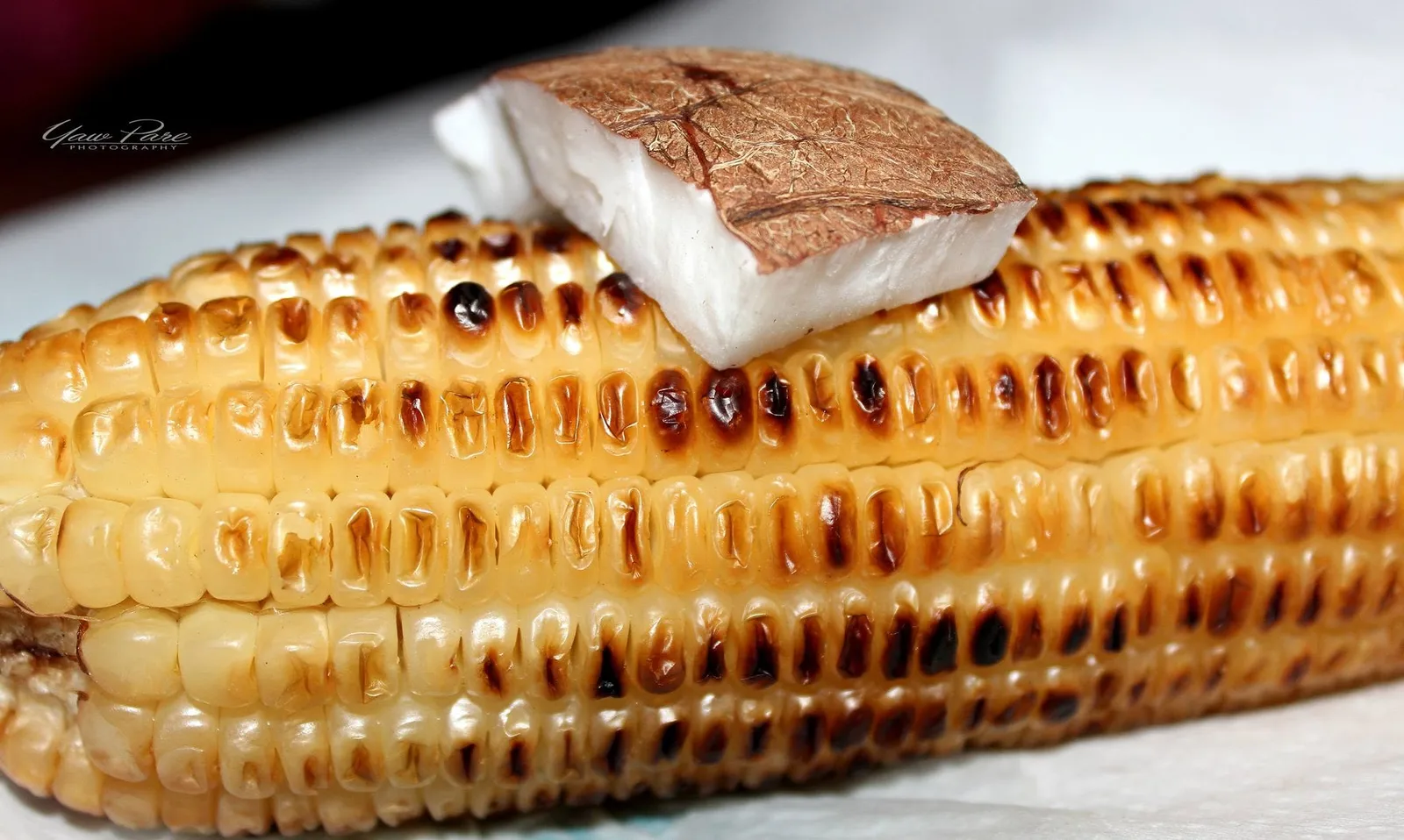 Roasted corn and coconut meat combo