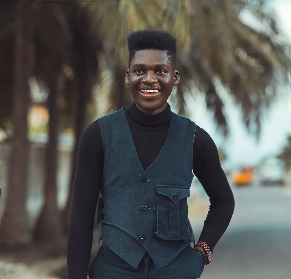 24 year-old self-taught Ghanaian photographer, Micheal Aboya wins “Best Photo of the Year” at the Agora Awards