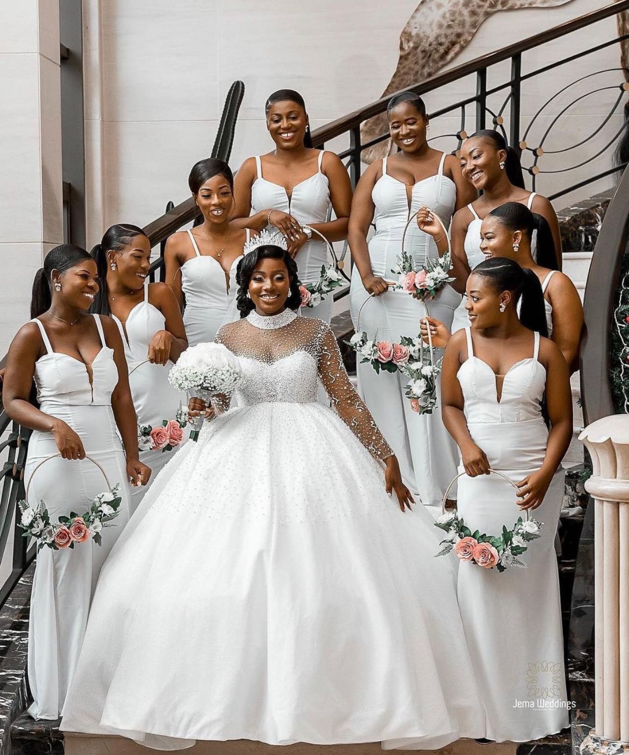 Get in style with these 10 Wedding color combinations you would have never thought of.