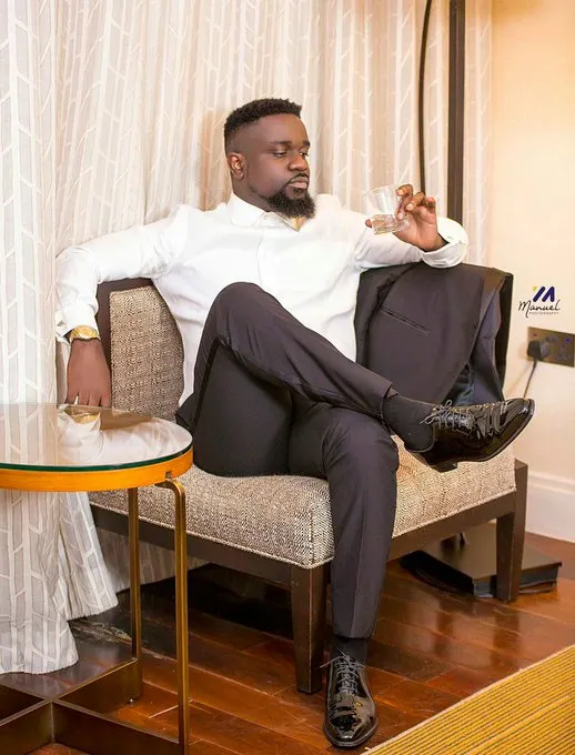 This Twitter user turned Sarkodie into designer perfumes and it’s fashion goals