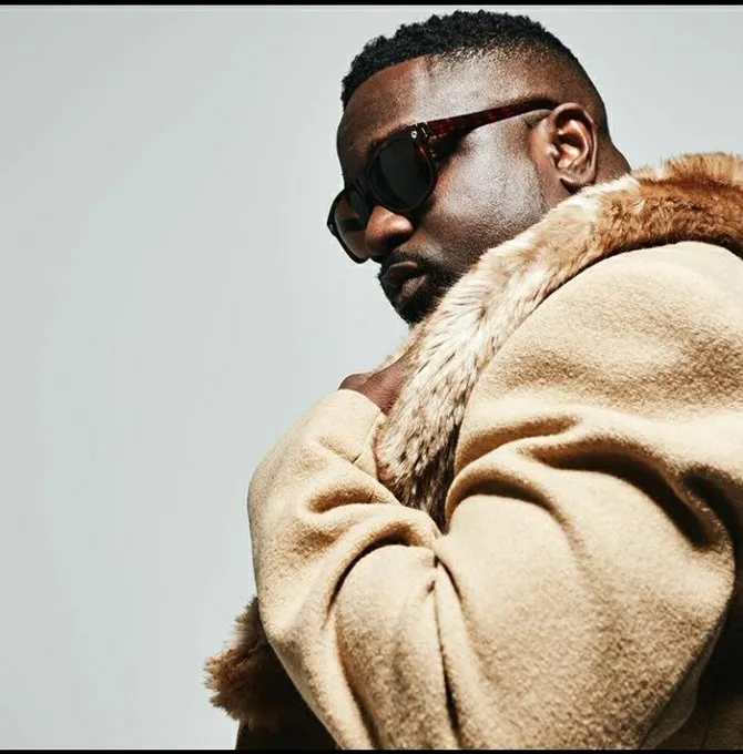 This Twitter user turned Sarkodie into designer perfumes and it’s fashion goals