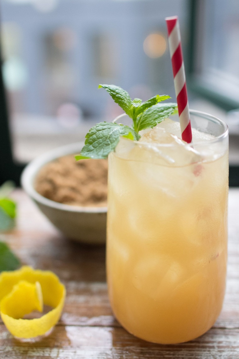 Quench your burning thirst with this ginger lemonade receipe