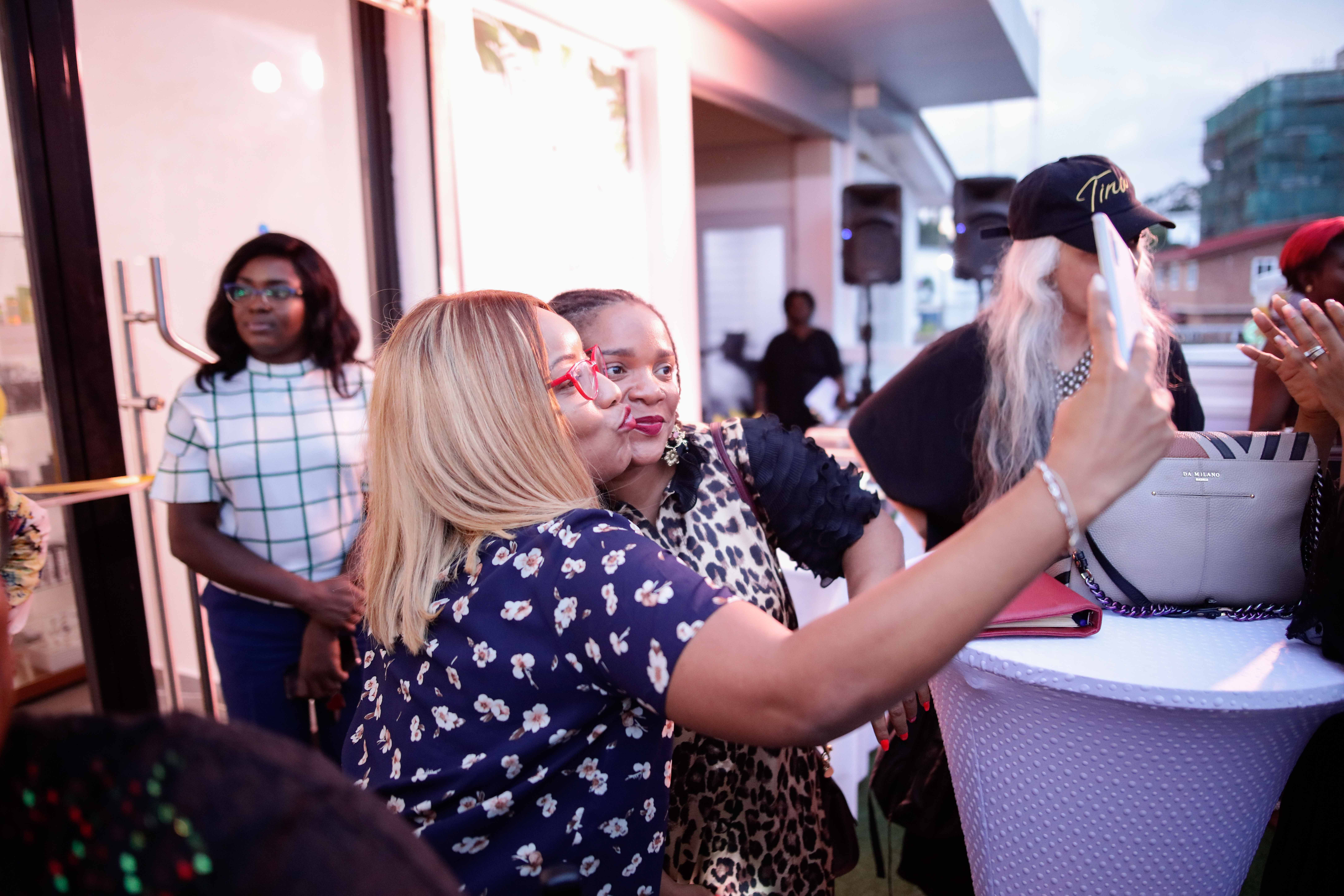 Alexi-glam-mixer-braperucci.africa (5)