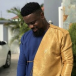 SarkodieEWc-ew_XYAABgNU